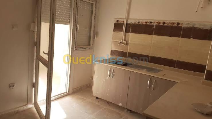  Vente Appartement F3 Chlef Oued sly