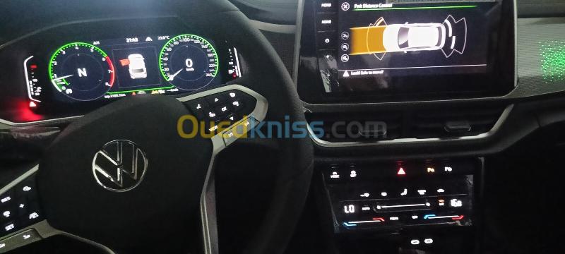 Volkswagen New T-Roc  2026 R-Line  3
