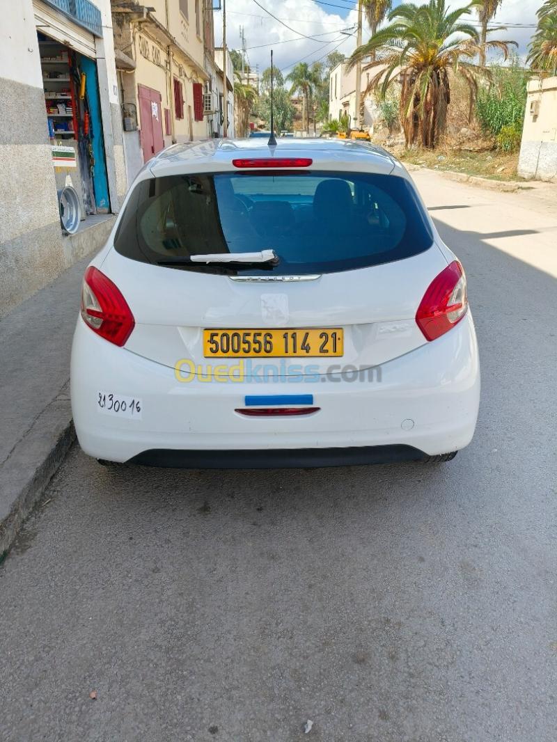Peugeot 208 2014 Active 7