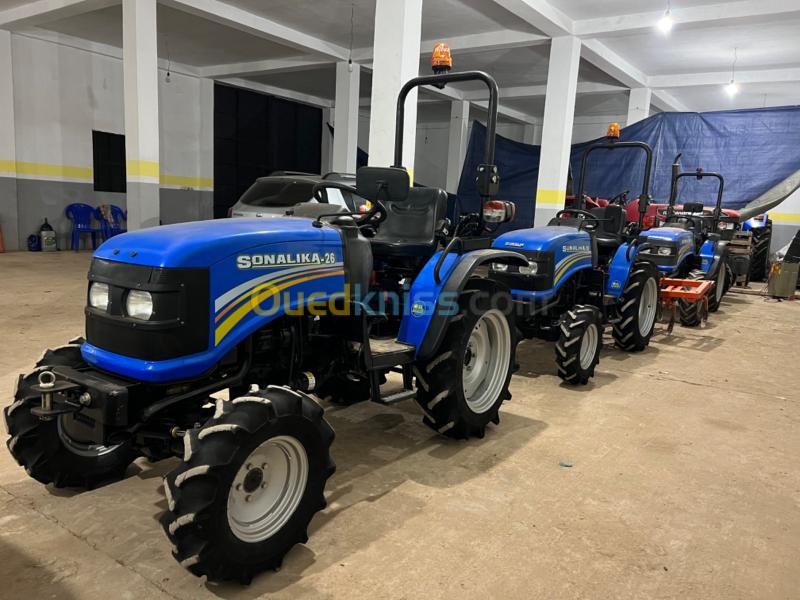 Sonalika tracteur agricole سوناليكا Di 26 4x4 jardini 2019