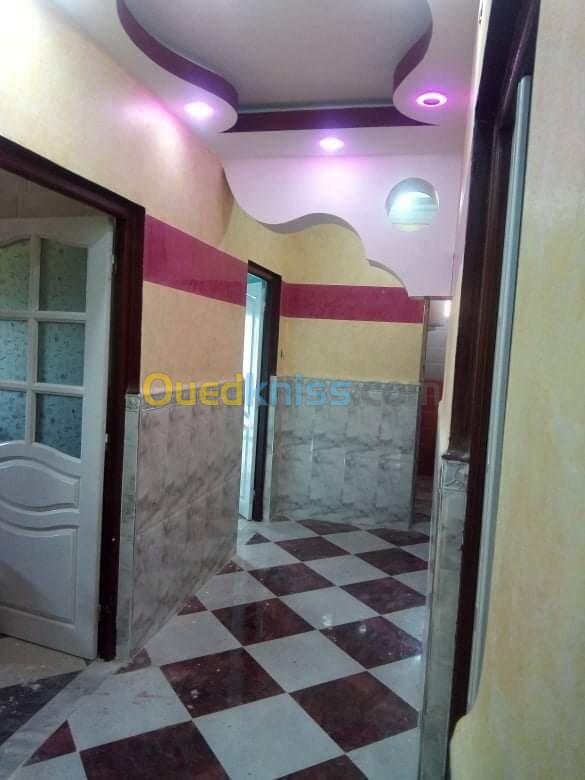 Location Appartement Niveau de villa F3 Skikda Collo 26