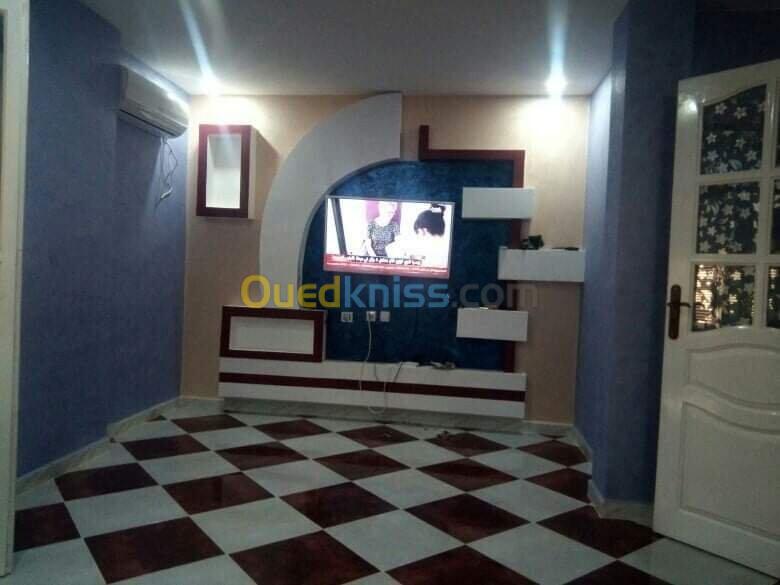 Location Appartement Niveau de villa F3 Skikda Collo 27