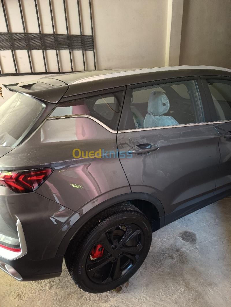 Geely Coolray 2026 Full option 4