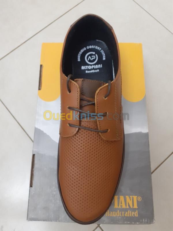  chaussure homme 100% ((cuir local)) couleur "marron/miel"