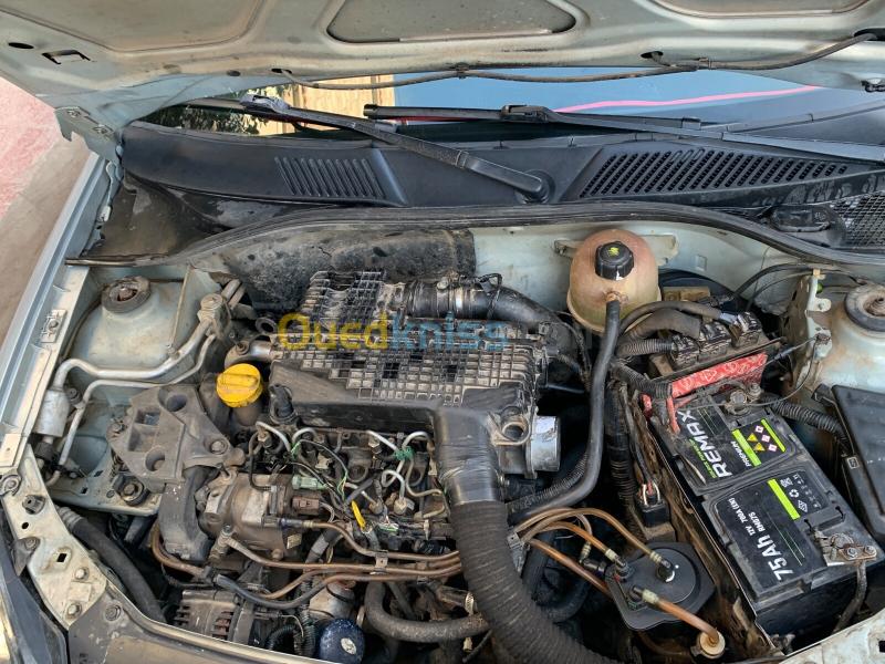 Renault Clio 2 2002 Clio 2 9