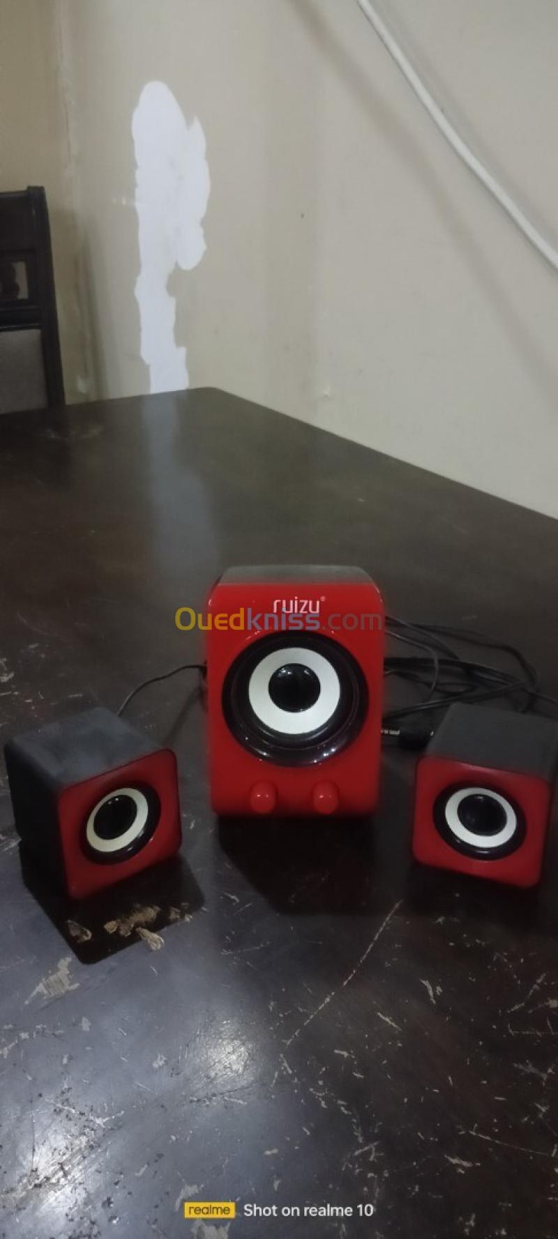سماعات Ruizu 2.1 حمراء جديدة 2