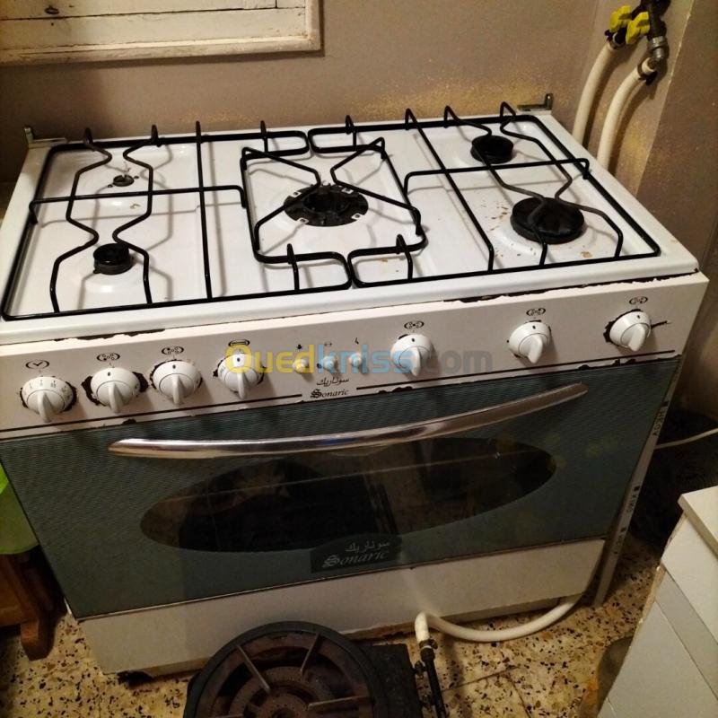 Cuisinière 5