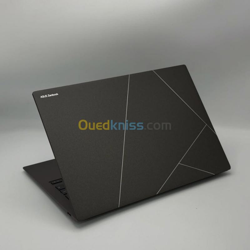 ASUS ZENBOOK S 14 OLED / Core Ultra 7 258V / 32Go LPDDR5X / 1To SSD NVMe 4