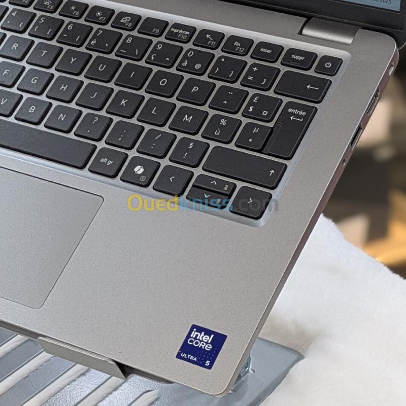 Dell Latitude 5450 ultra 5 135U 16-256 2