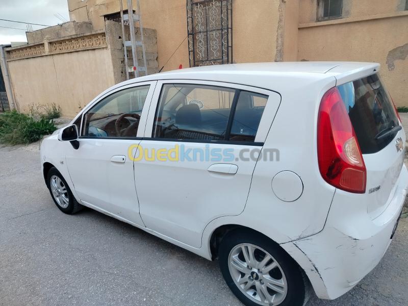 Chevrolet Sail 5 portes 2012  4
