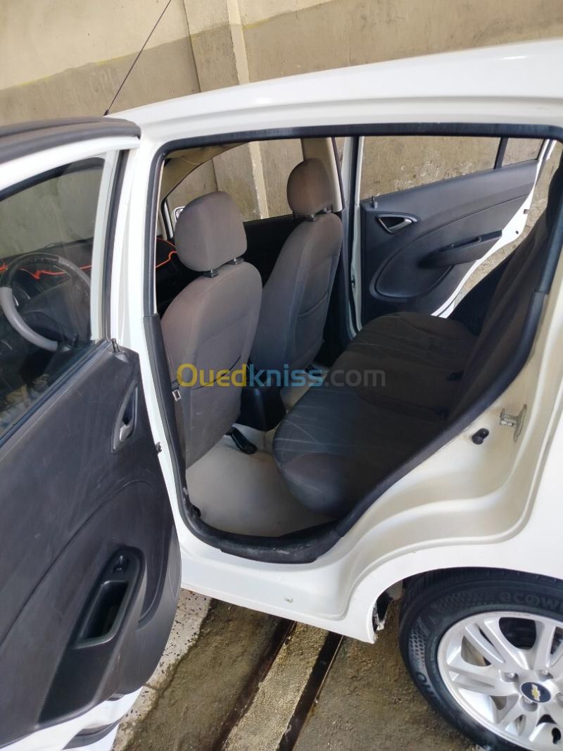 Chevrolet Sail 5 portes 2012  8