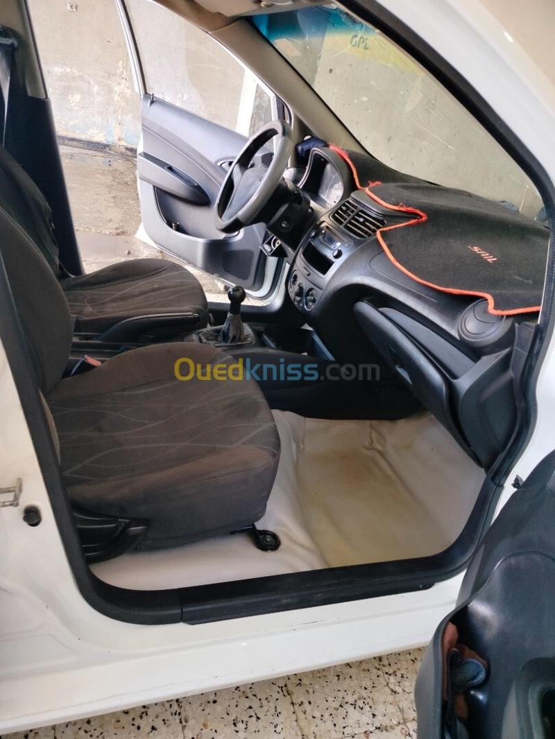 Chevrolet Sail 5 portes 2012  7