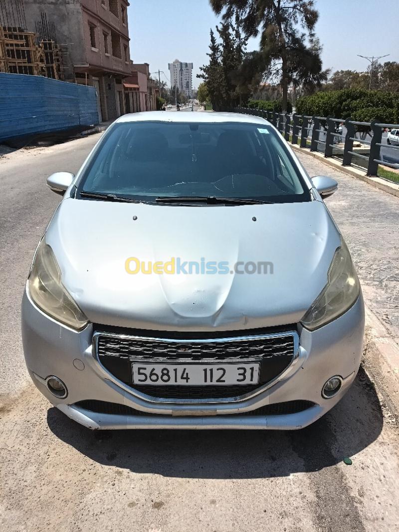 Peugeot 208 2012 Allure 7