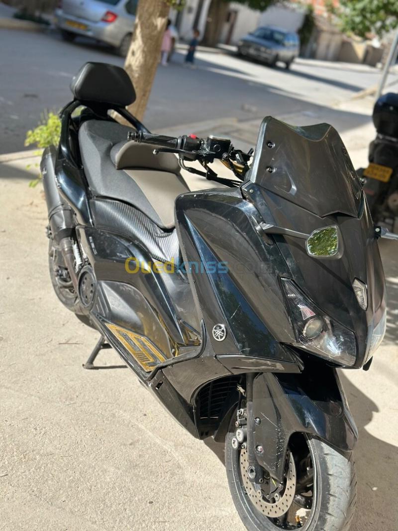 Yamaha Tmax 2015 5