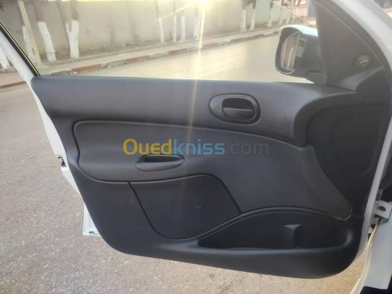 Peugeot 206 2008 206 8