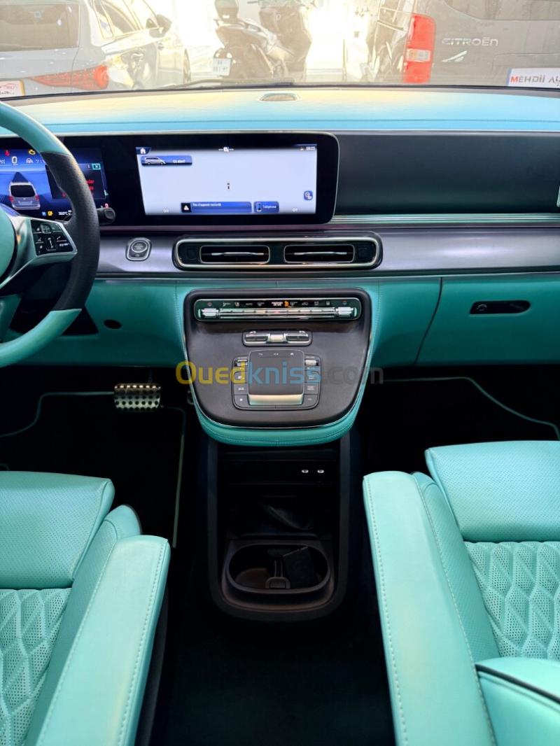 Mercedes Classe V 2025 Maybach 12
