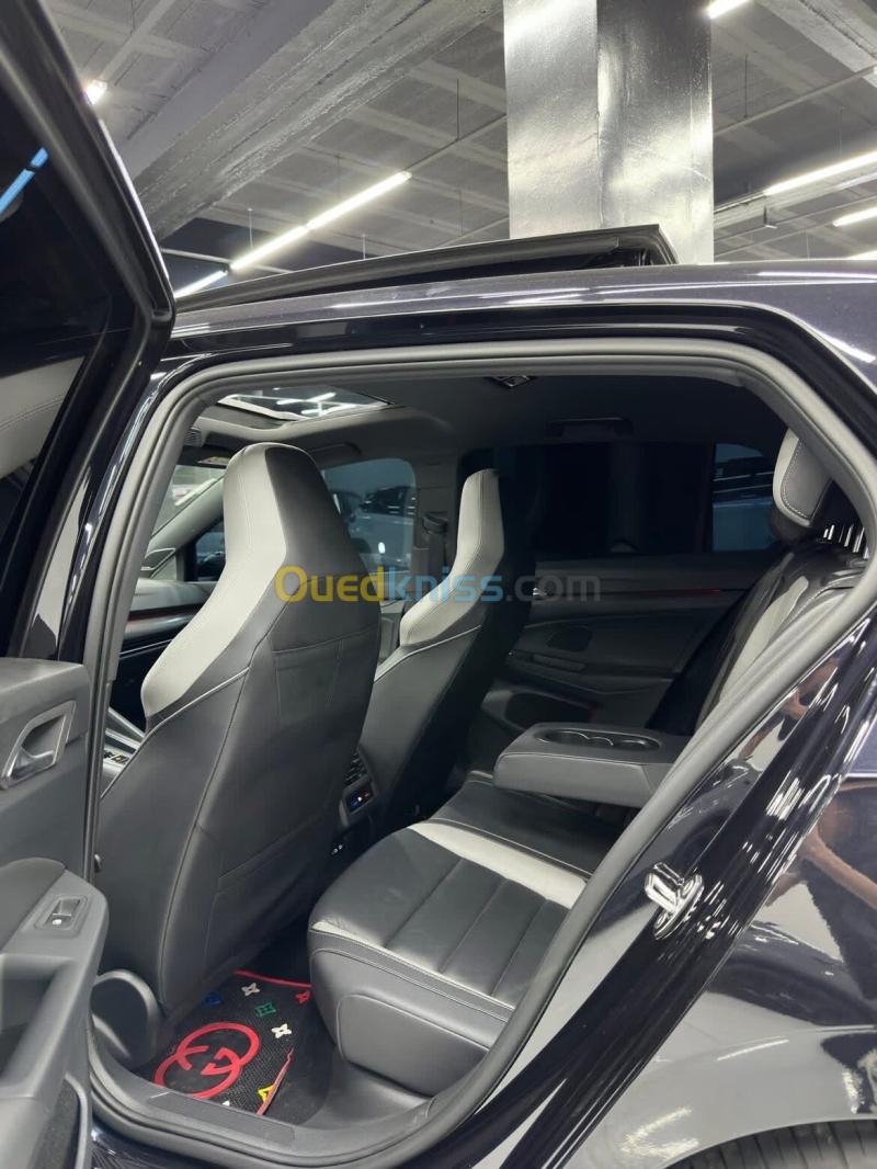 Volkswagen Golf 8 2021 GTD 9