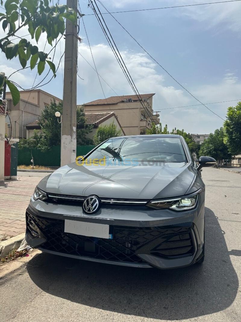 Volkswagen Golf 8 2025 R Black Edition  4