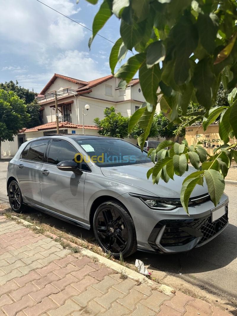 Volkswagen Golf 8 2025 R Black Edition  16