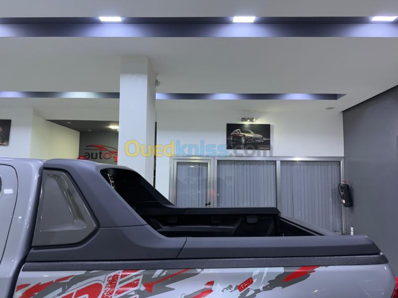 Toyota HILUX 2026 ADVENTURE 2.4 DIESEL 4x4 150cv BVM-6 FULL 21