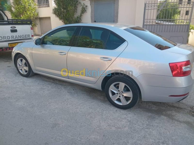 Skoda Octavia 2018 Ambition 3