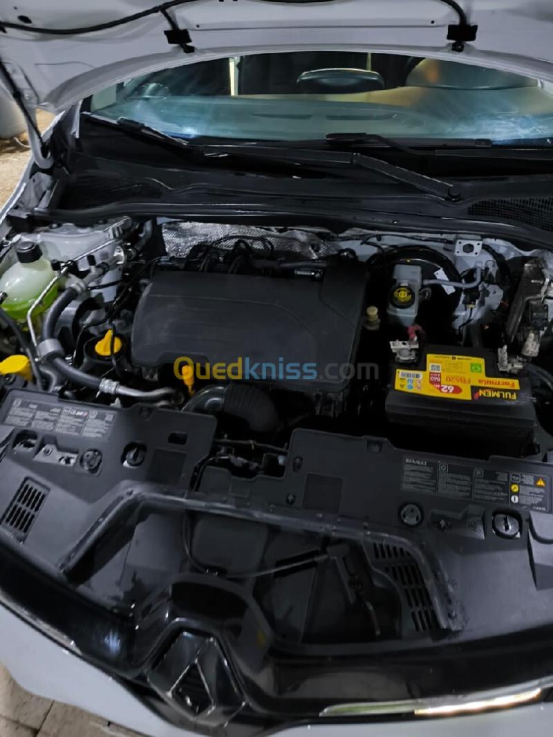 Renault Clio 4 2013  6