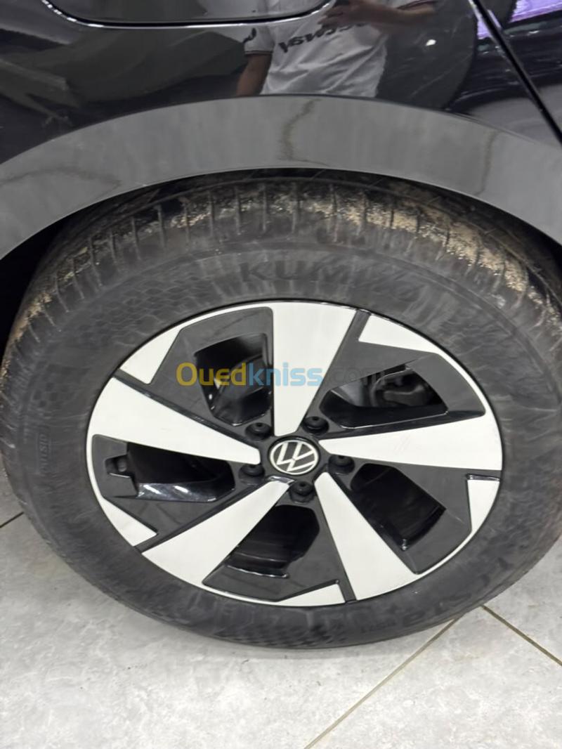 Volkswagen MAGOTANE 2026  2