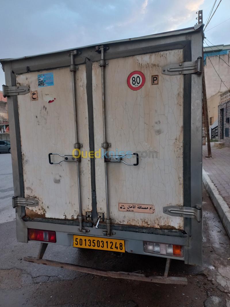 DFSK Mini Frigo 2012 2m50 3