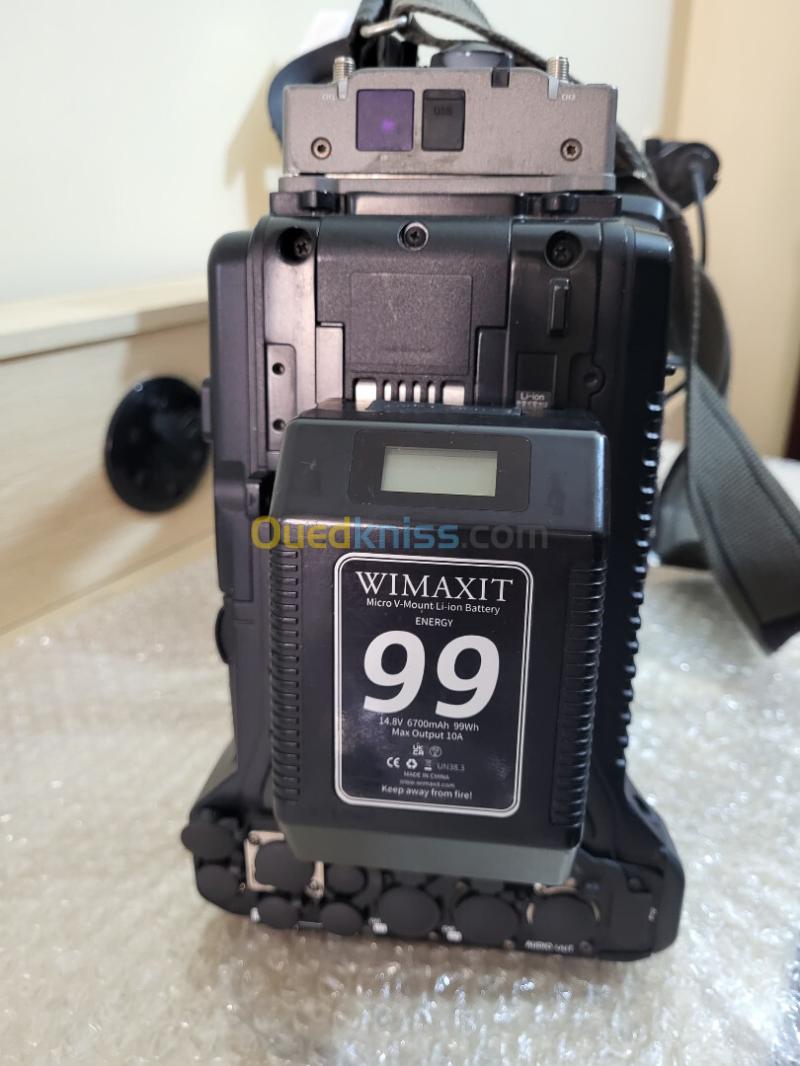 Sony PDW-850 caméra d'épaule professionnel | XDCAM Full HD 422 3CMOS 2/3" + HDVF-200 conçue pour la production vidéo de haute qualité + OBJECTIF CANON HJ 14e x 4.3B IASE 5