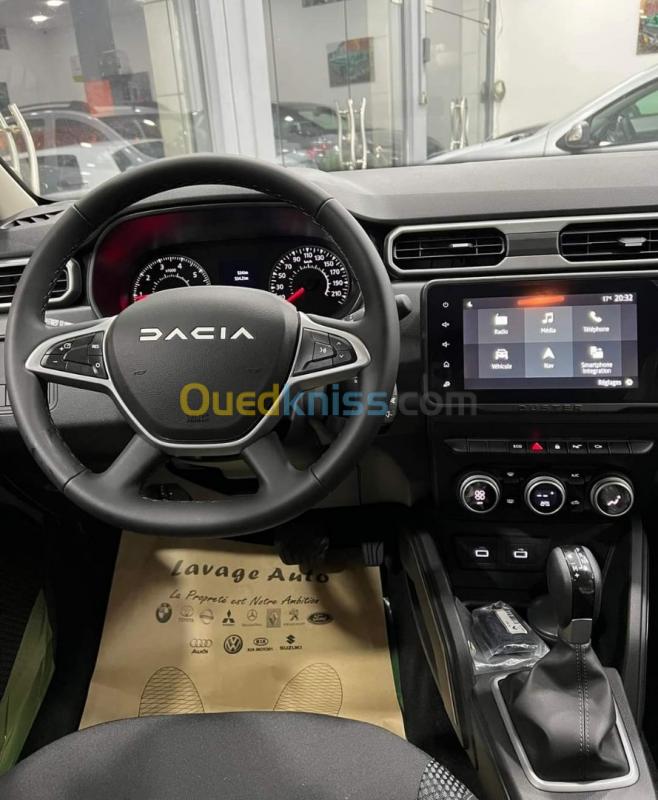  Dacia Duster 2023 4