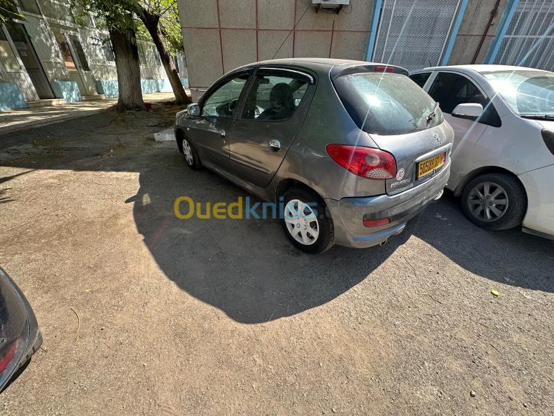 Peugeot 206 Plus 2012 206 Plus 4