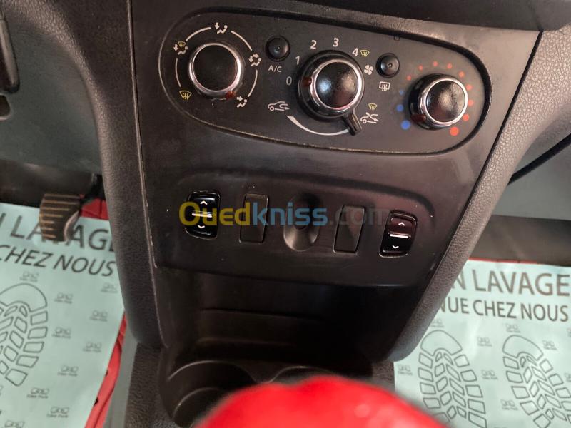 Dacia Logan 2015 Logan 6