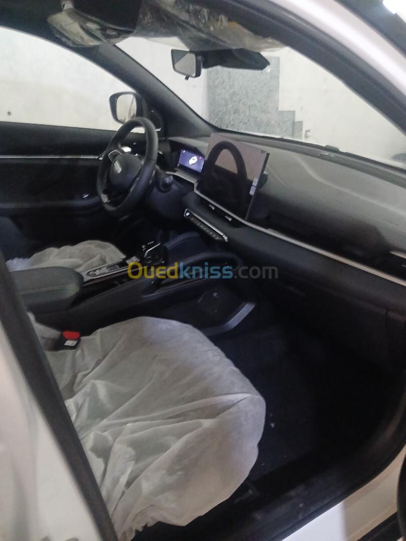 Geely Coolray 2026 Full option 2