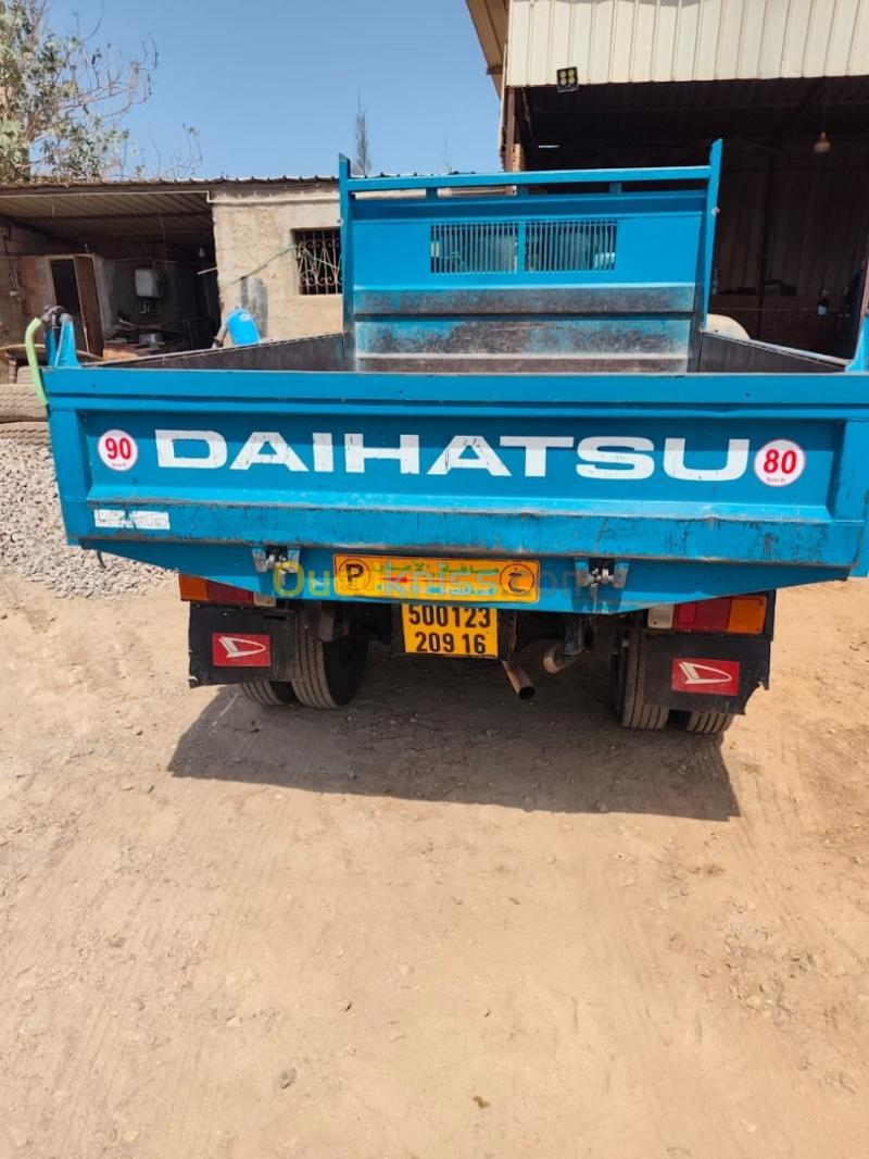 Daihatsu delta 2009 2