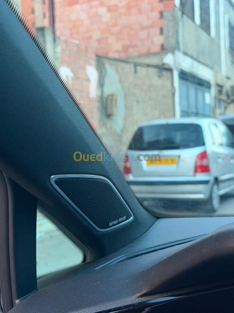 Volkswagen Golf 8 2025  9