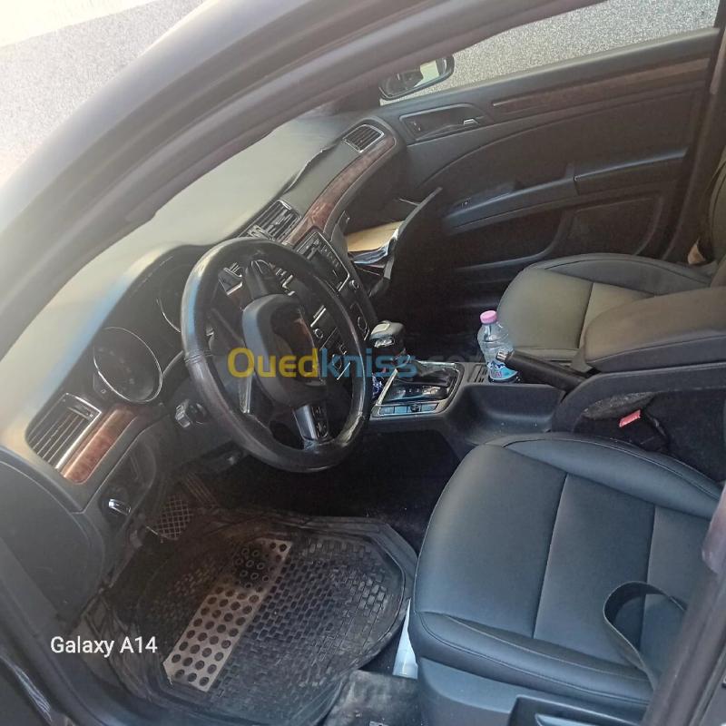 Skoda Superb 2011 Superb 5