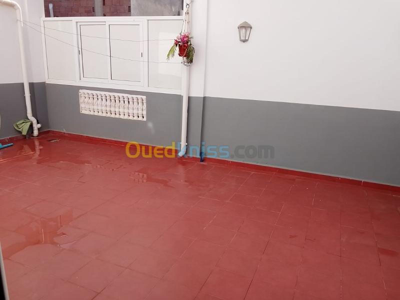 Location Appartement Niveau de villa F5 Alger Sidi moussa 8