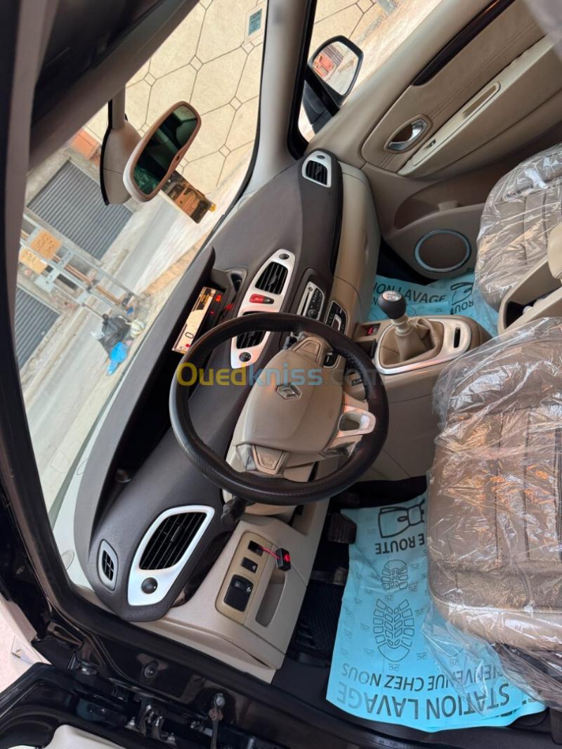 Renault Scenic 2010 Scenic 3 10