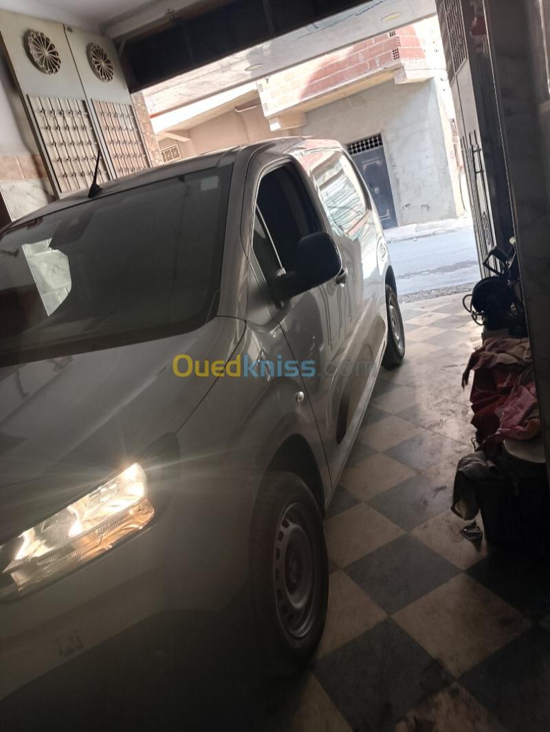 Fiat Doblo 2025  3