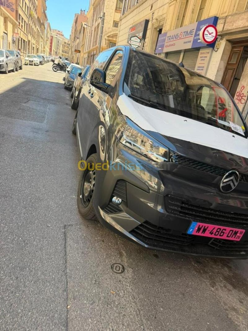 Citroen Jumpy 2026 Combi 9 places 15