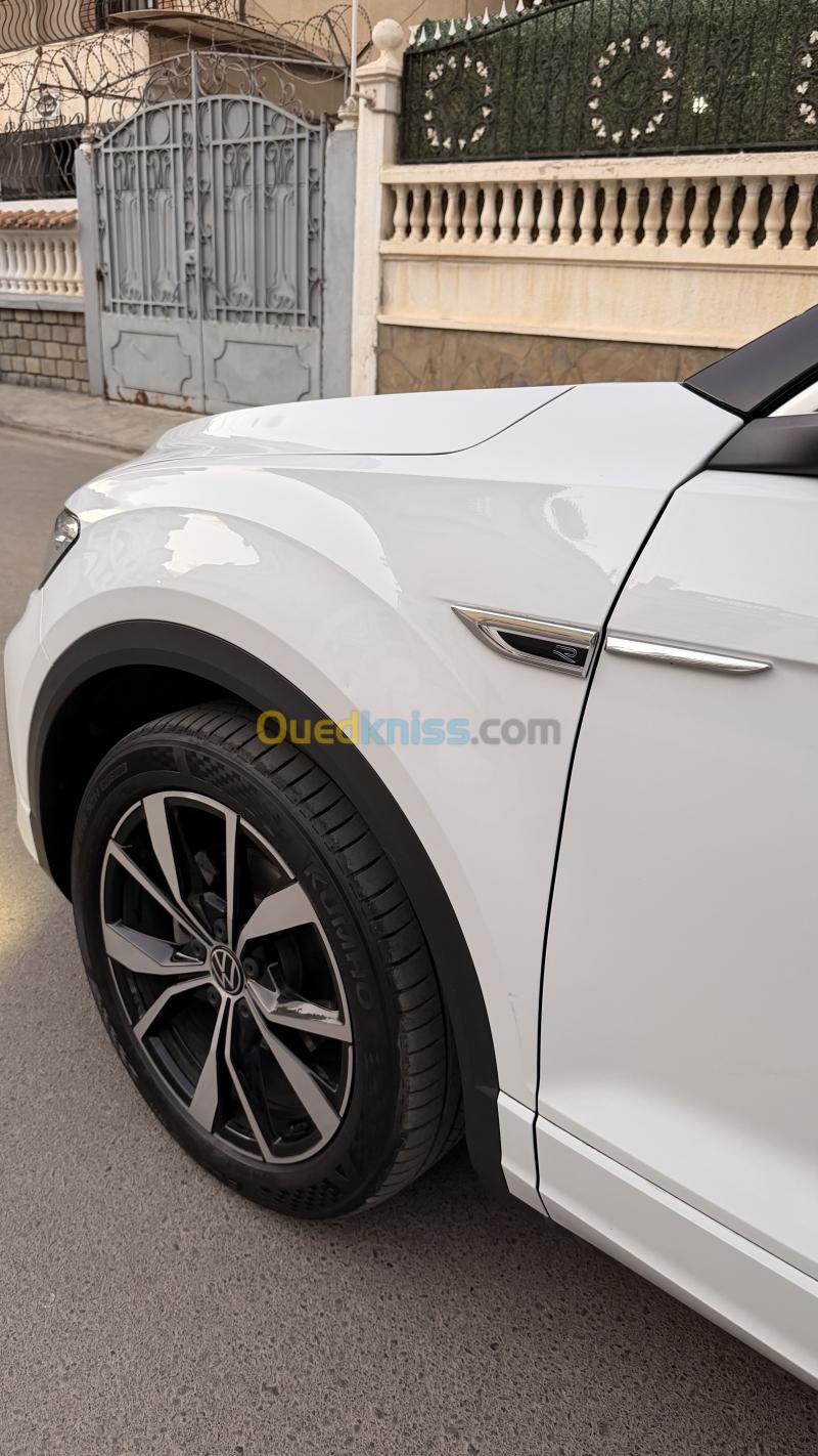 Volkswagen T-Roc 2025 R-Line  4