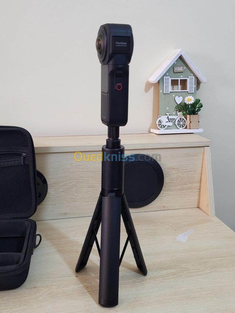 Insta360 One RS 1-inch 360 Edition - Caméra 360 VIDEO UHD 6K avec Deux capteurs 1 Pouce, co-conçue avec Leica, Photo 21MP, stabilisation FlowState, Faible luminosité de qualité, résistante à l'eau 36