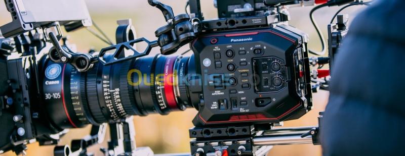 CAMERA PROFESSIONNELLE PANASONIC EVA1 CAPTEUR SUPER 35mm 5.7K 5720 X 3016 VIDEO 4K DE QUALITE CINEMA 23