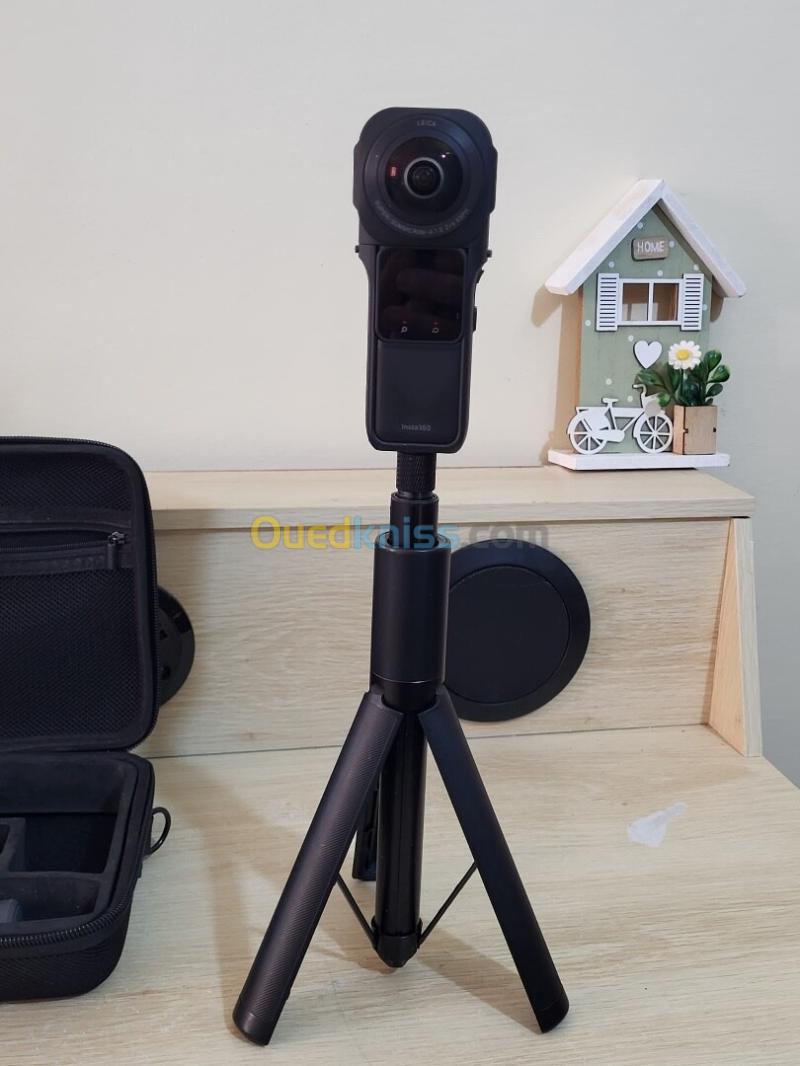 Insta360 One RS 1-inch 360 Edition - Caméra 360 VIDEO UHD 6K avec Deux capteurs 1 Pouce, co-conçue avec Leica, Photo 21MP, stabilisation FlowState, Faible luminosité de qualité, résistante à l'eau 32
