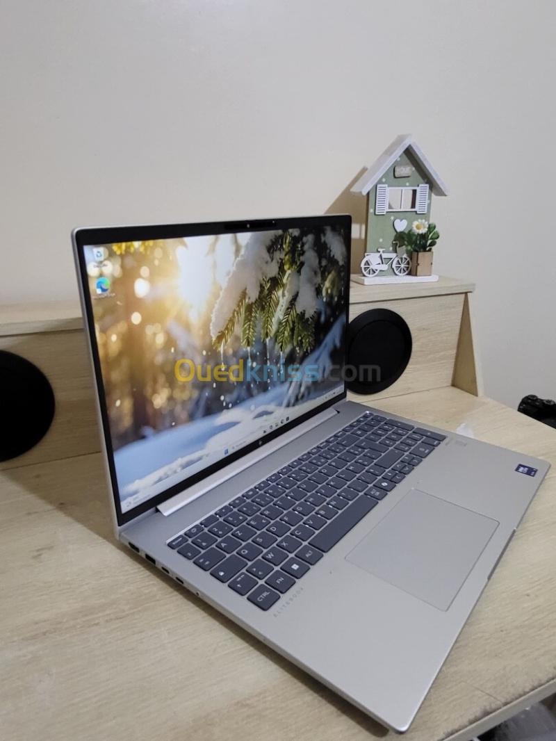 HP EliteBook 660 G11 16'' NoteBook AI PC | INTEL CORE Ultra 5 135U | 32GB RAM | 512 NVMe | INTEL GRAPHICS 24