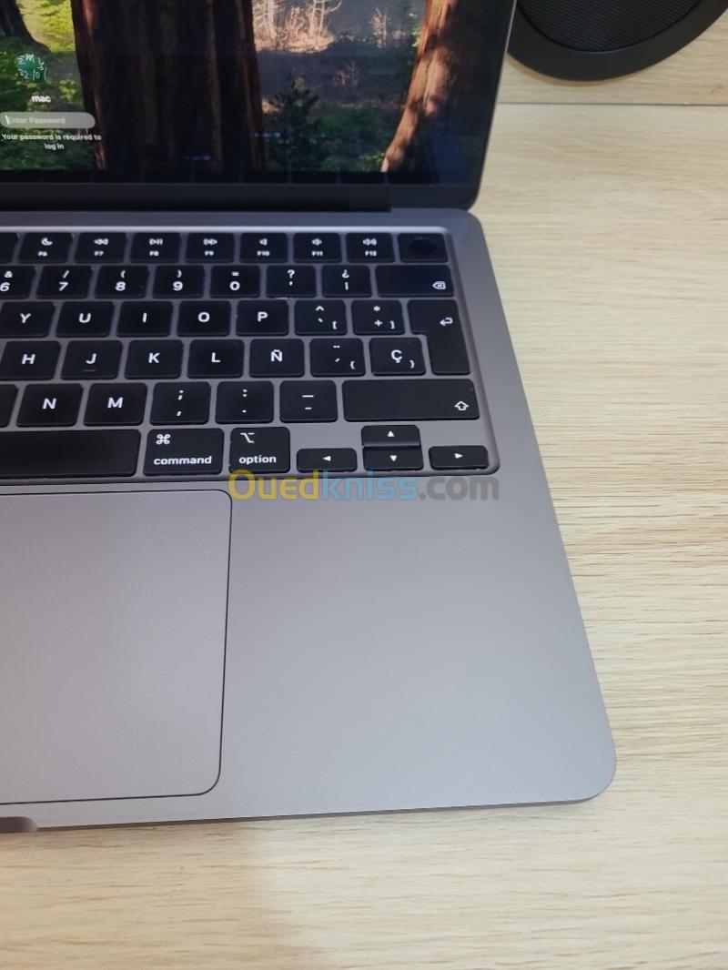 MacBook Air M2 2023 | PUCE M2 8 CPU | GPU 10 COEURS | 8GB RAM | 256GB SSD | CYCLES 61 13