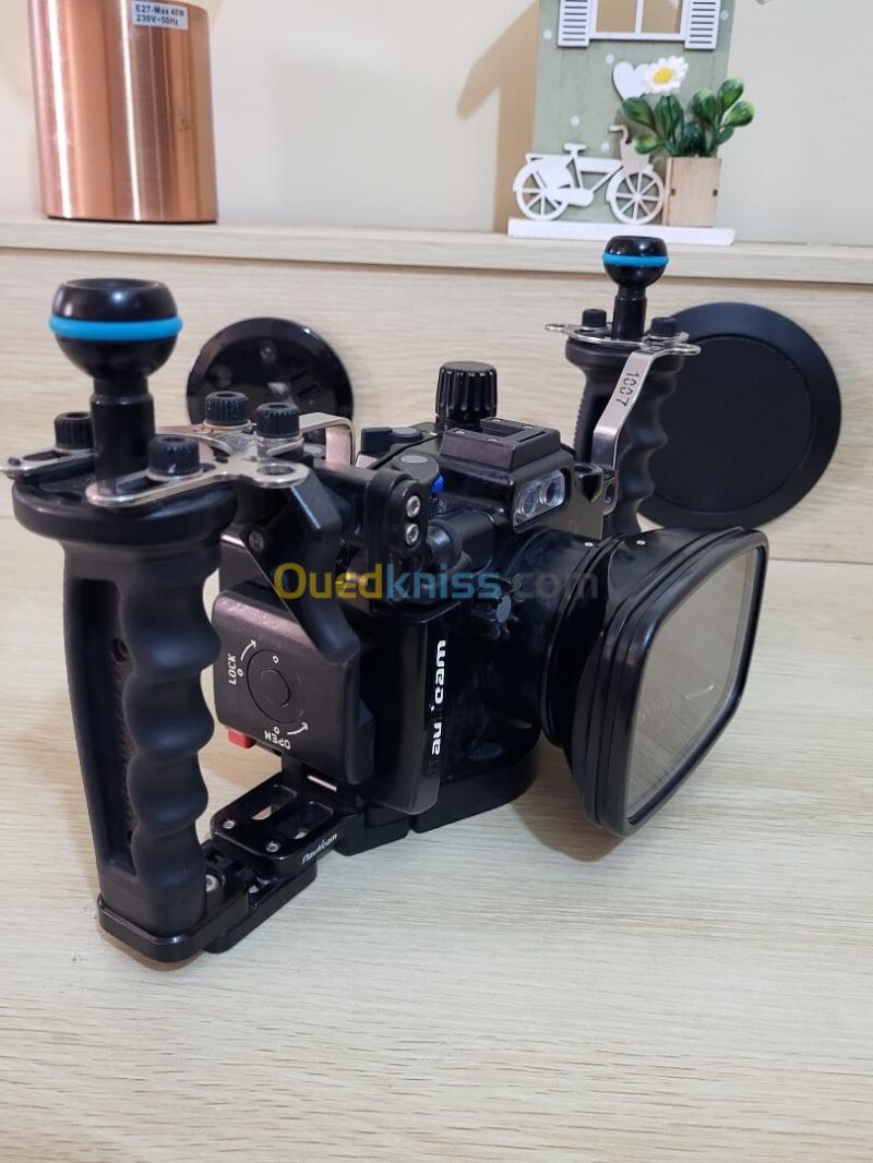 Caisson Sous-marin étanche Nauticam RX100 VII / 7 pack pro + Sony RX100 VII vidéos UHD 4K 30/24 44