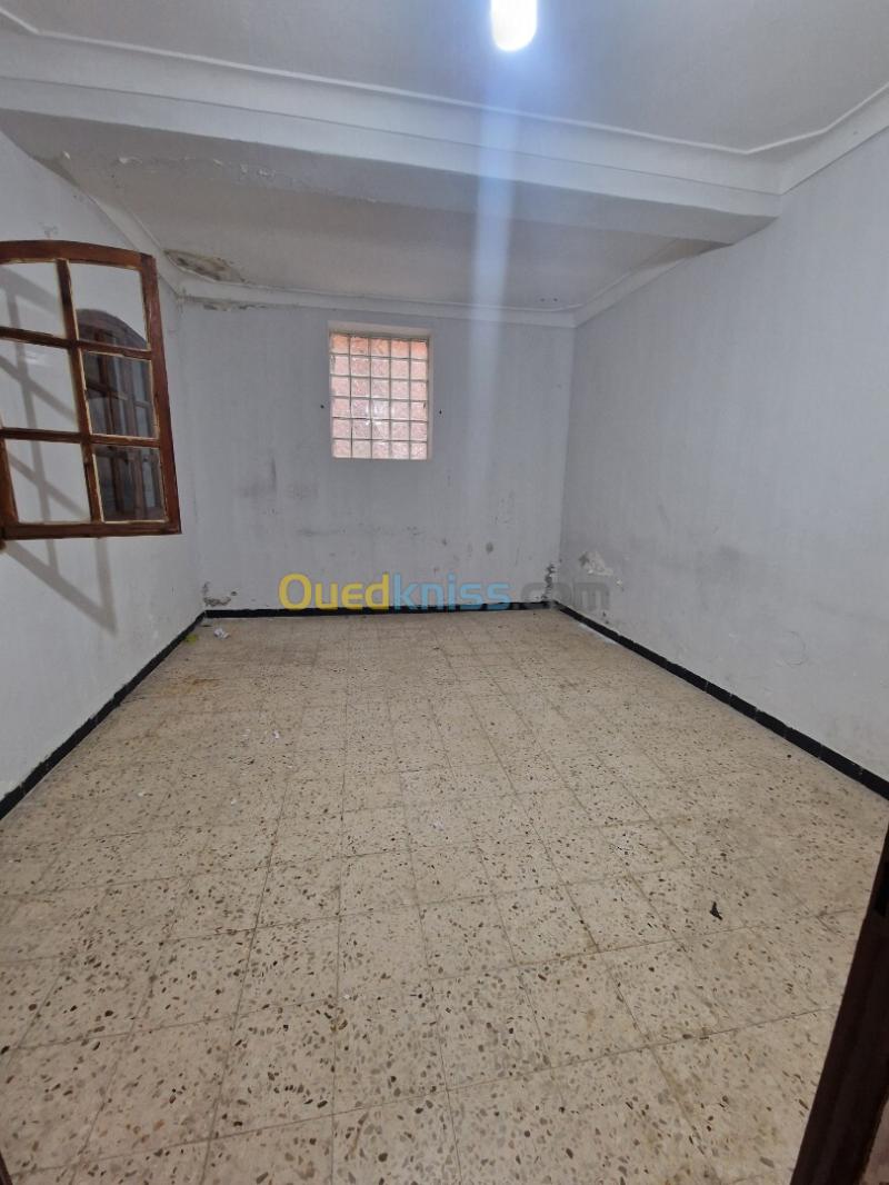 Location Appartement Niveau de villa F3 Alger Kouba 2