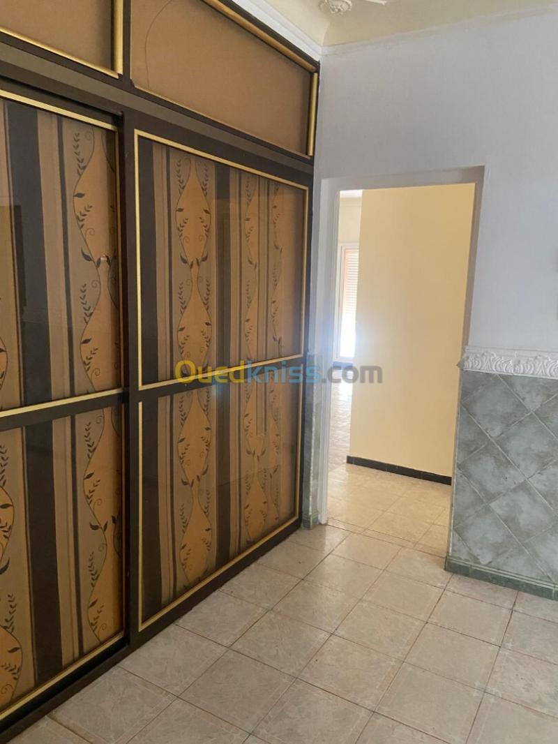 Location Appartement Niveau de villa F4 Oran Bir el djir 4