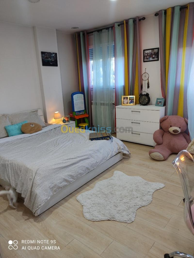 Location Appartement F3 Boumerdès Corso 8